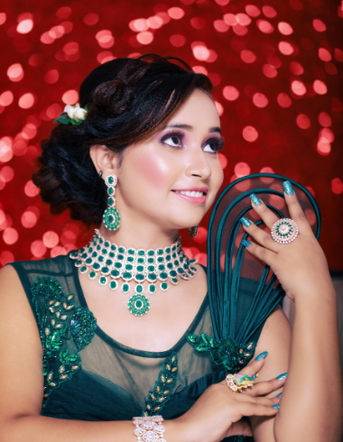 Bride of Beauty island Loreal Salon Patna showing her Best Bridal Makeup in Patna done by the Best Bridal Makeup Artist in Patna at the Best Salon in Patna for Bridal Makeup in most affordable Loreal Bridal Makeup Price in Patna